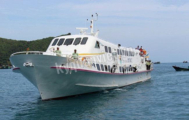 Thăm Côn Đảo bằng tàu SupperDong (Đón khách từ Hà Nội, Sài Gòn)